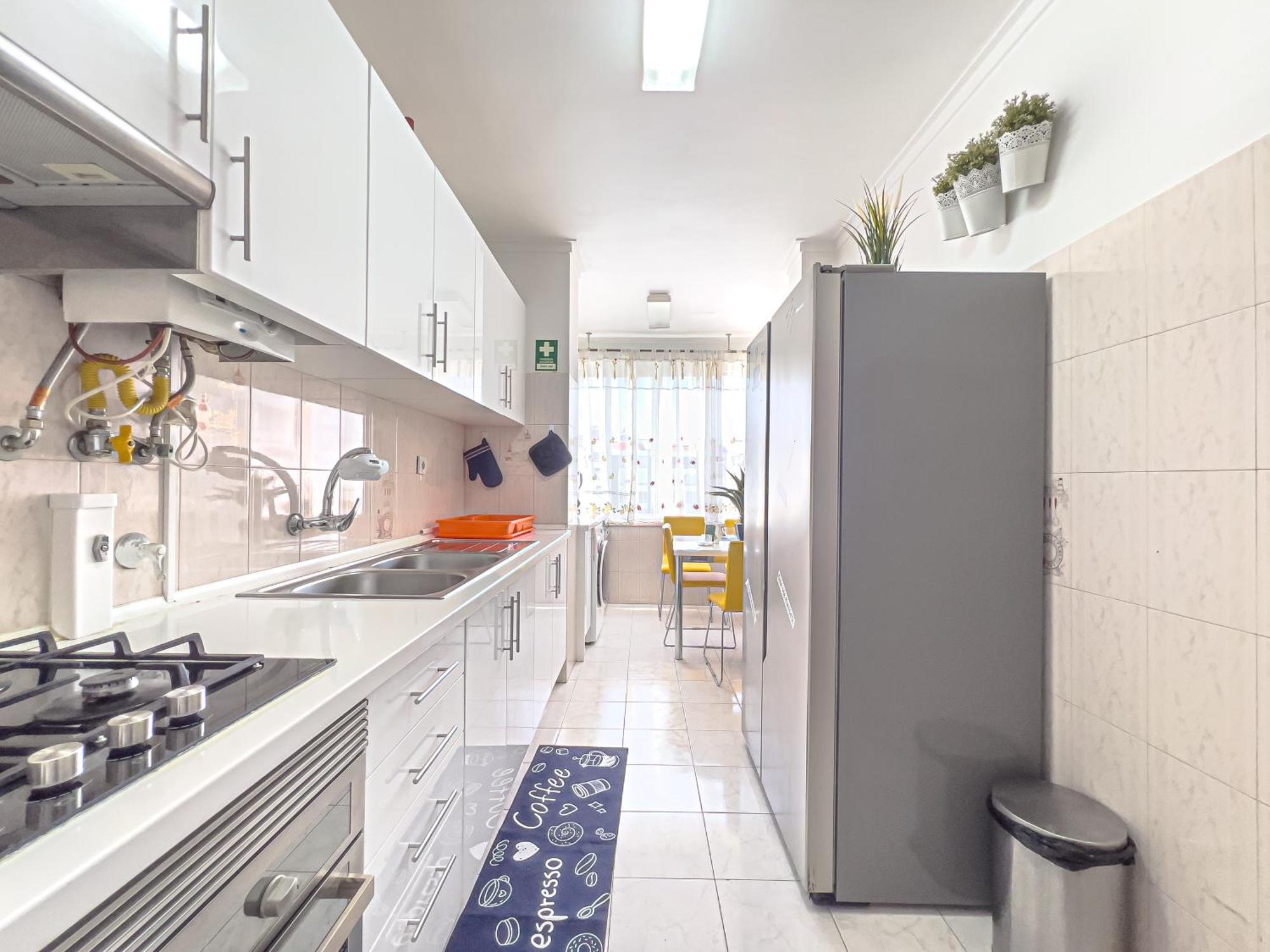 Family-Friendly And Cozy 3-Bedroom Accommodation In Lisboa Ngoại thất bức ảnh