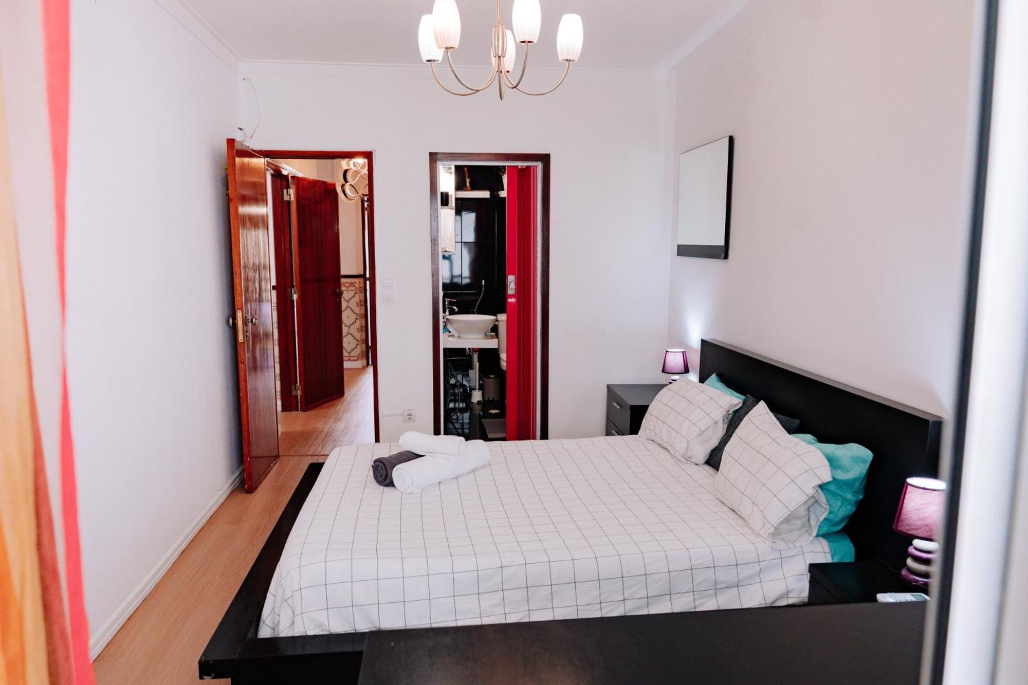 Family-Friendly And Cozy 3-Bedroom Accommodation In Lisboa Ngoại thất bức ảnh
